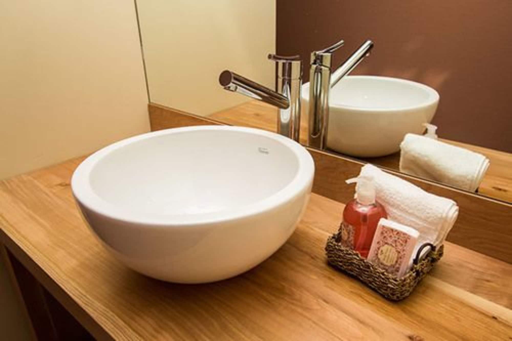 Los Robles Apart & Spa San Carlos de Bariloche Ngoại thất bức ảnh