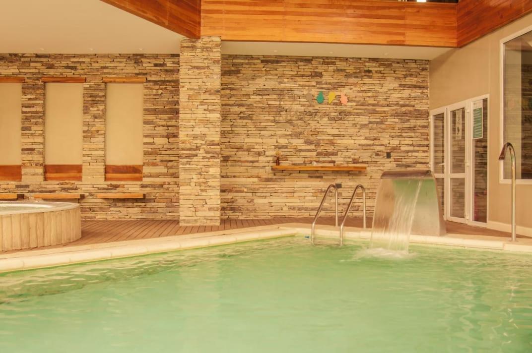 Los Robles Apart & Spa San Carlos de Bariloche Ngoại thất bức ảnh