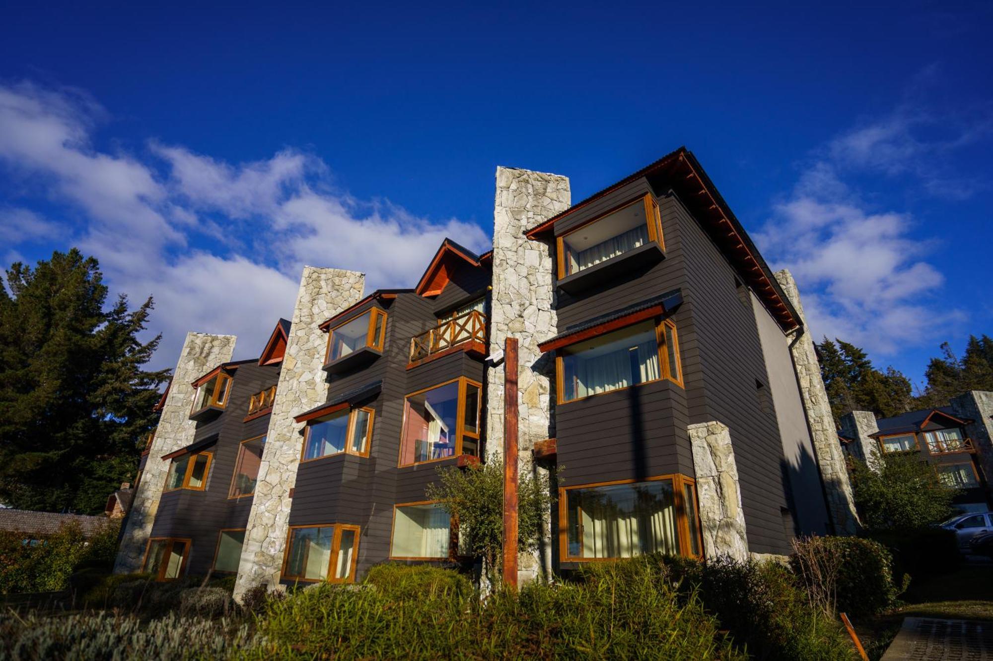 Los Robles Apart & Spa San Carlos de Bariloche Ngoại thất bức ảnh