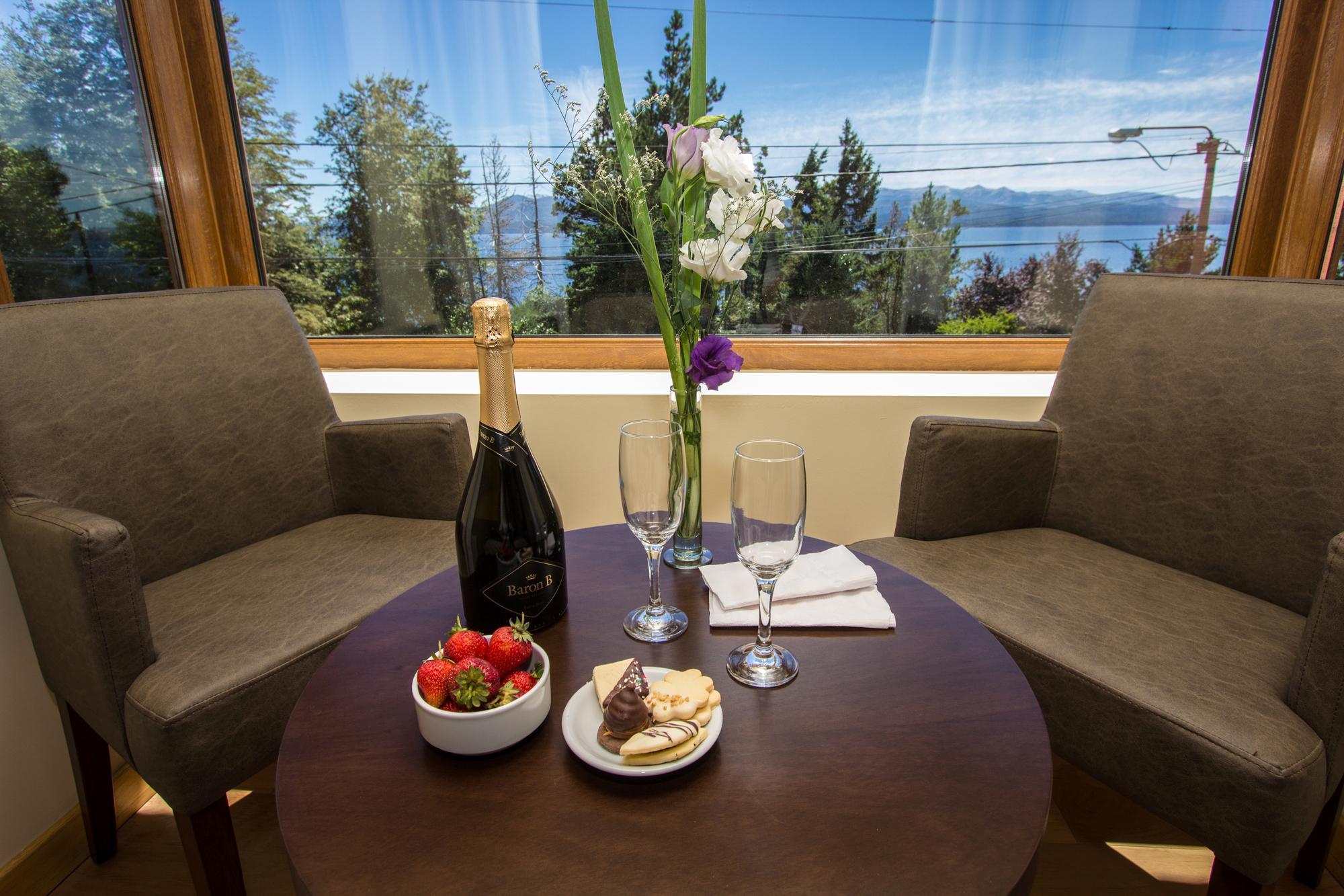 Los Robles Apart & Spa San Carlos de Bariloche Ngoại thất bức ảnh